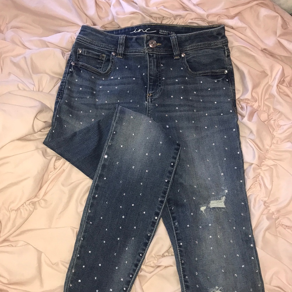 Rhinestone studded skinny leg jeans size 4